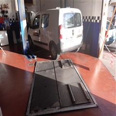 Garage Workshop Car Repairs Motor Mechanics in Alfaz del Pi near Benidorm Costa Blanca